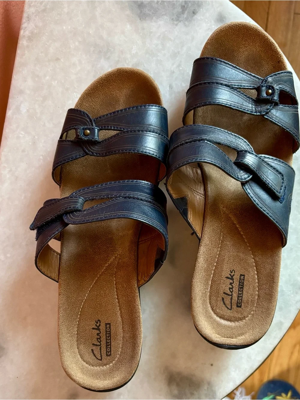 Clarks Women's Navy Leather Slide Sandals with Adjustable Straps. Like New